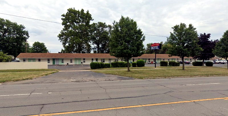 Moonlight Motel - Loopnet Photo (newer photo)